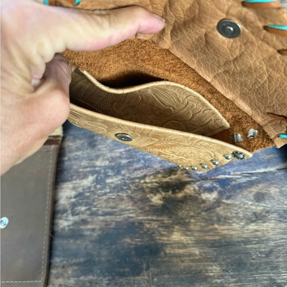 Hand tooled leather fanny pack belt bag - Picture 8 of 13